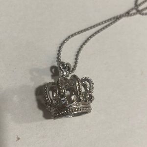 Crown necklace